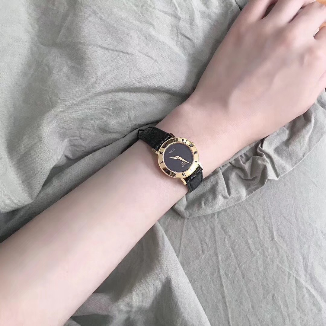 Gucci 古驰 潮流女士腕表，表壳直径约26mm厚度约6mm