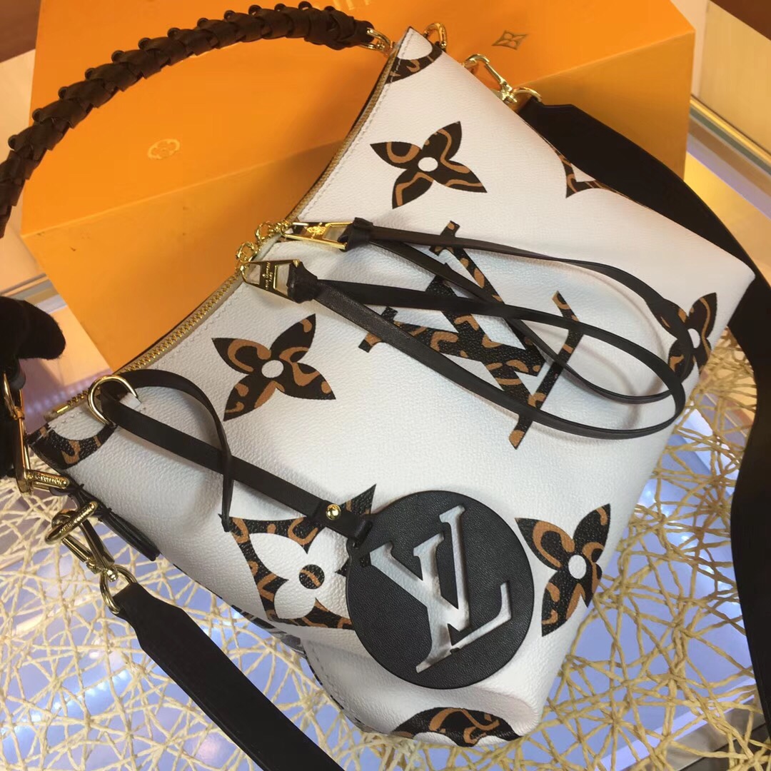 Louis Vuitton M55090 White Monogram 25-21-15 shoulder everyday