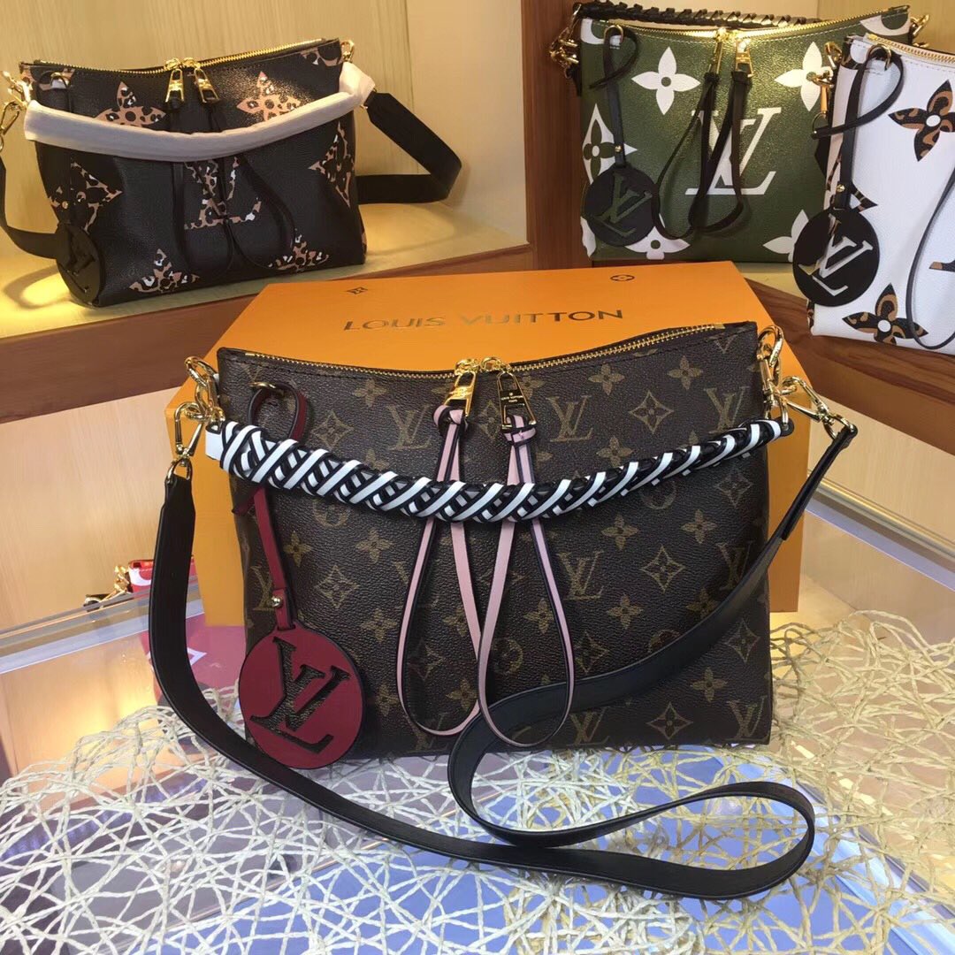 Louis Vuitton Beaubourg Hobo Monogram 25x21x15cm shoulder everyday