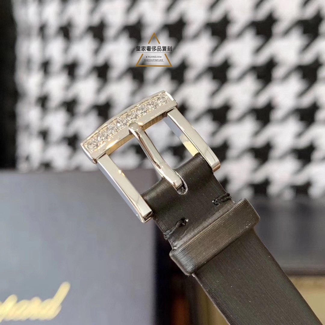 Chopard 皇家永远不会让你们失望，这是跟市场的货对比