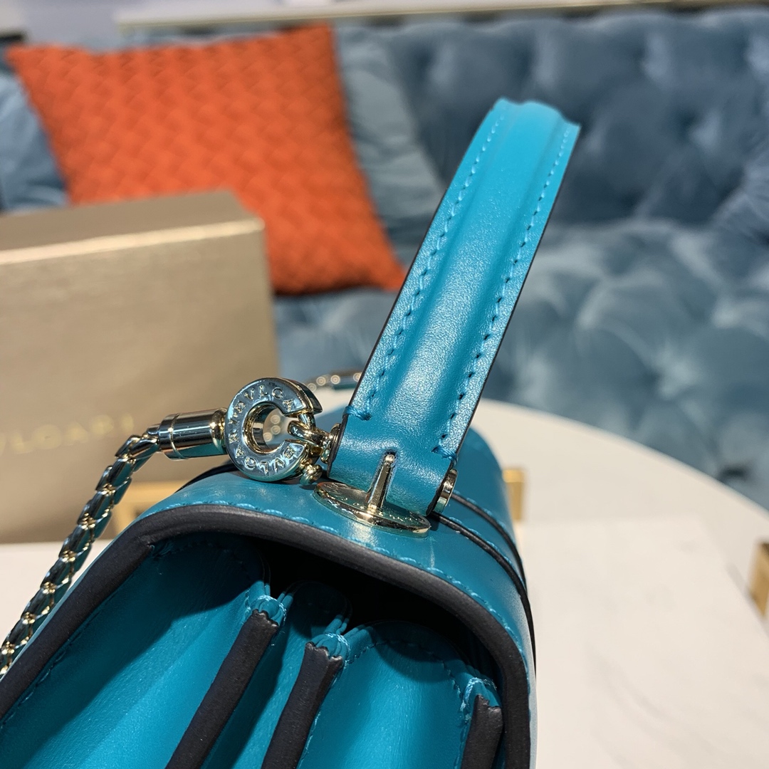 Сумка BVLGARI BVLGA** Новое поступление — photo 2