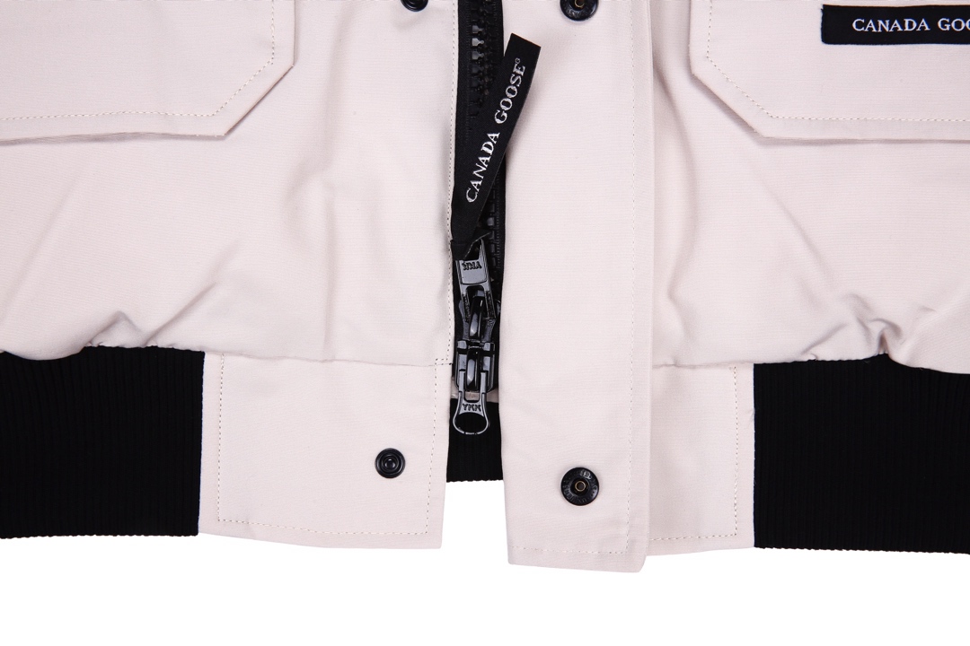 1563150635 4200658523 3