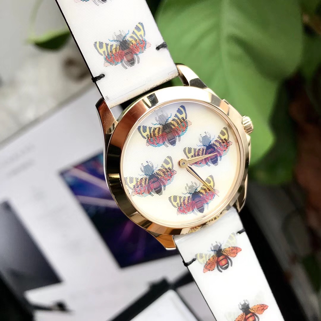 Gucci 古驰蜜蜂 3D效果 阳光照耀下的蝴蝶蜜蜂翩翩飞舞Gucci2019巴塞尔表款 热门款石英女表
