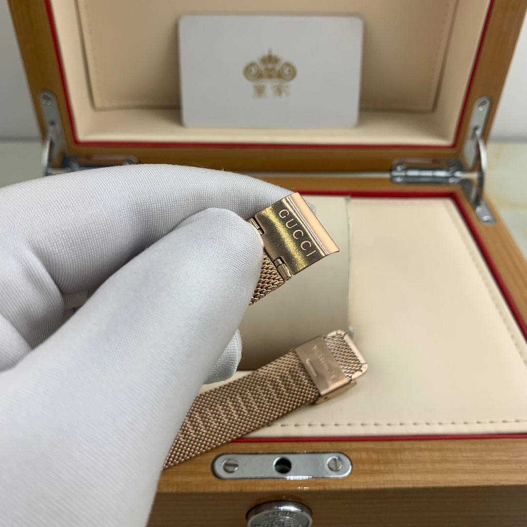 Gucci 皇家 古驰绿盘女款腕表