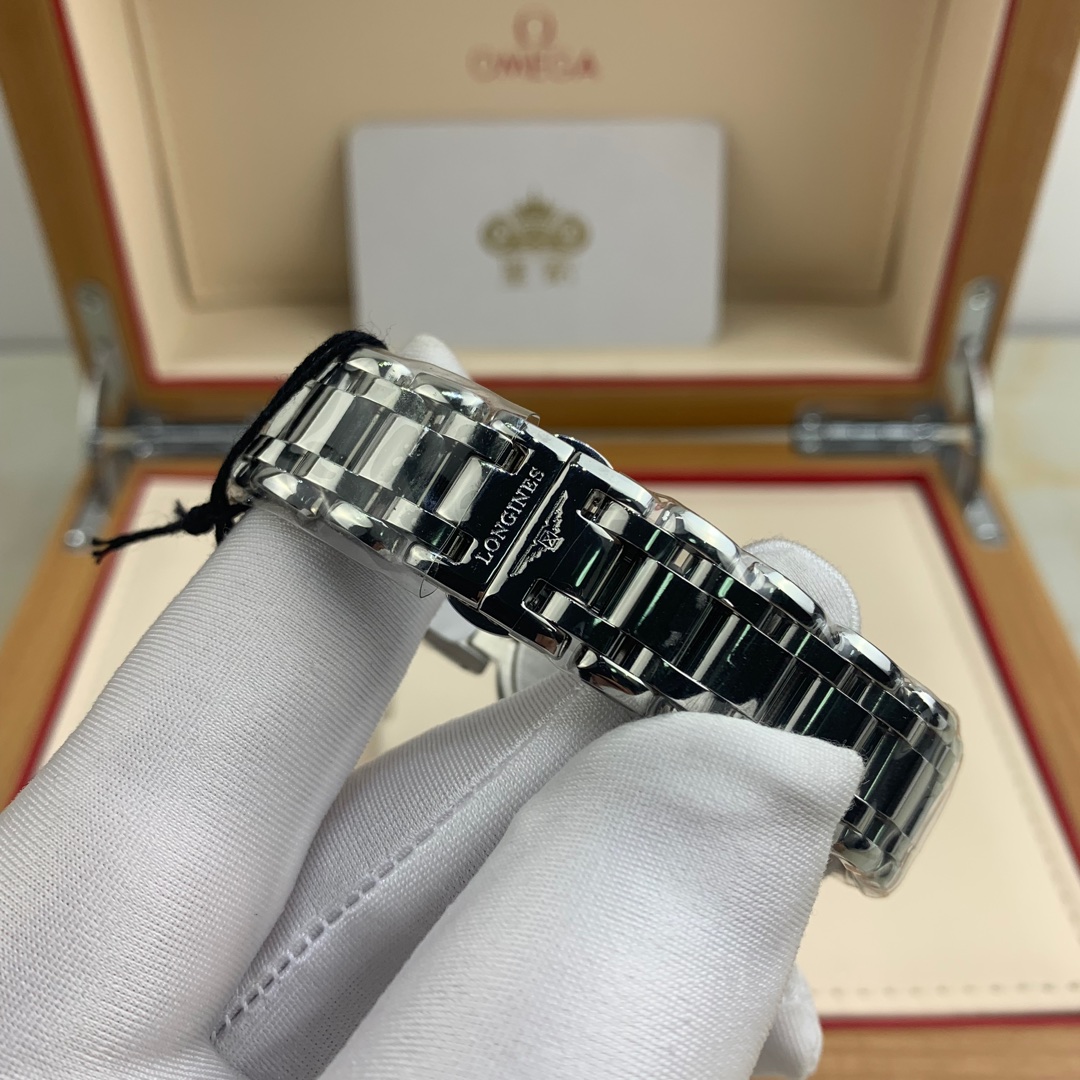 Longines 皇家 浪琴心月女款系列腕表