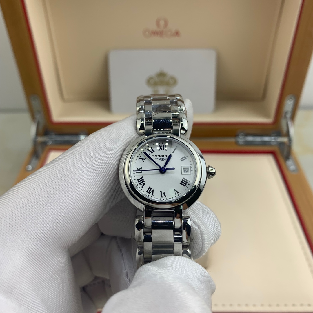 Longines 皇家 浪琴心月女款系列腕表