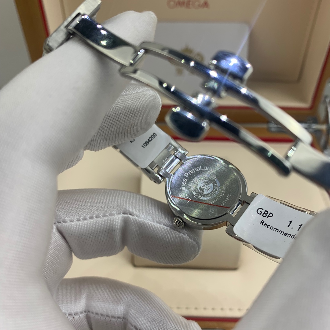 Longines 皇家 浪琴心月女款系列腕表