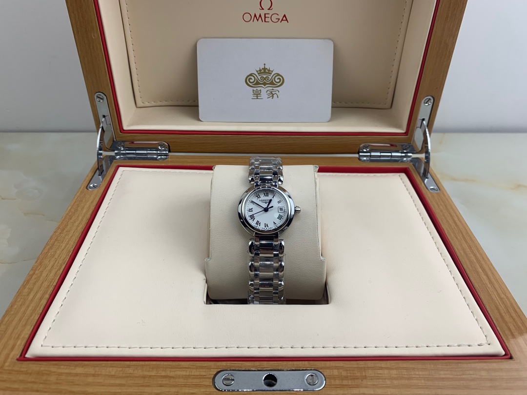 Longines 皇家 浪琴心月女款系列腕表