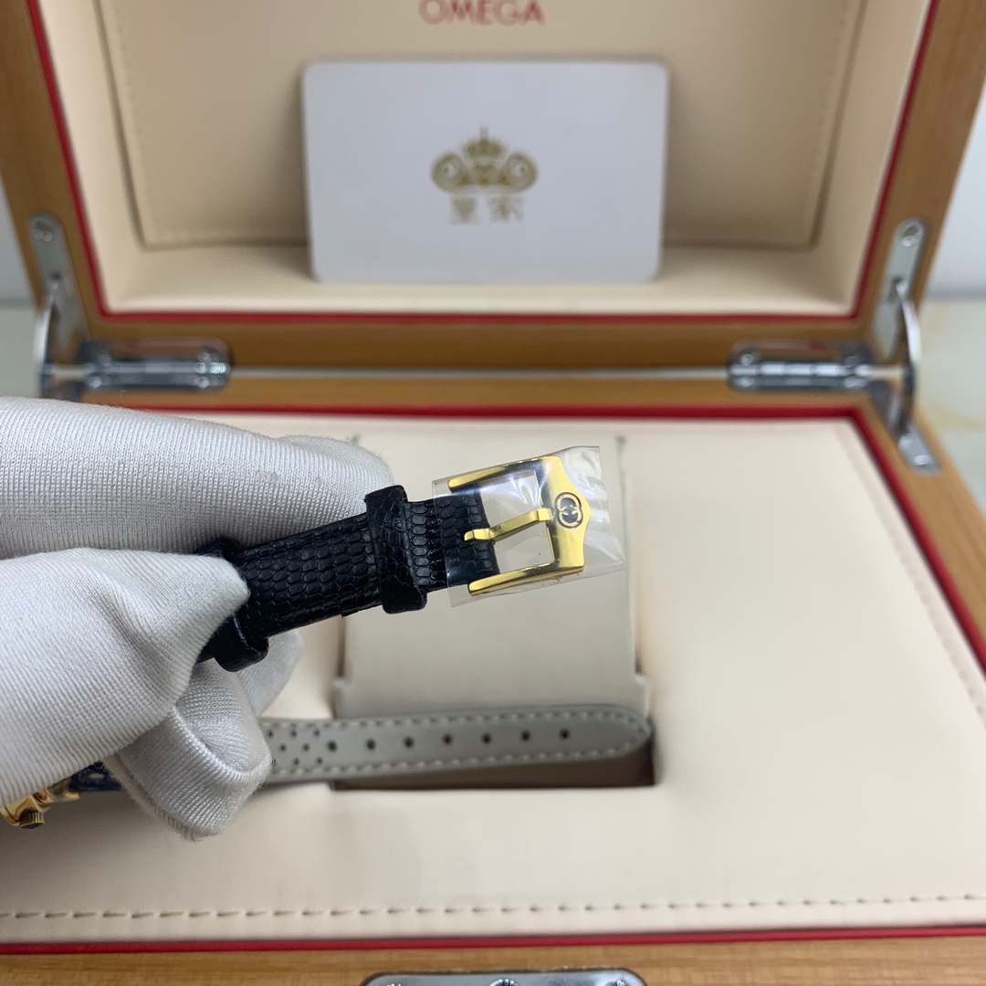 Gucci 皇家 古驰女款迷你款腕表