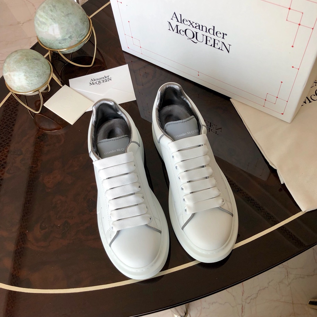 Alexander McQueen Cheap
 Skateboard Shoes Buy High Quality Cheap Hot Replica
 White Women Men Cowhide Sheepskin Silk