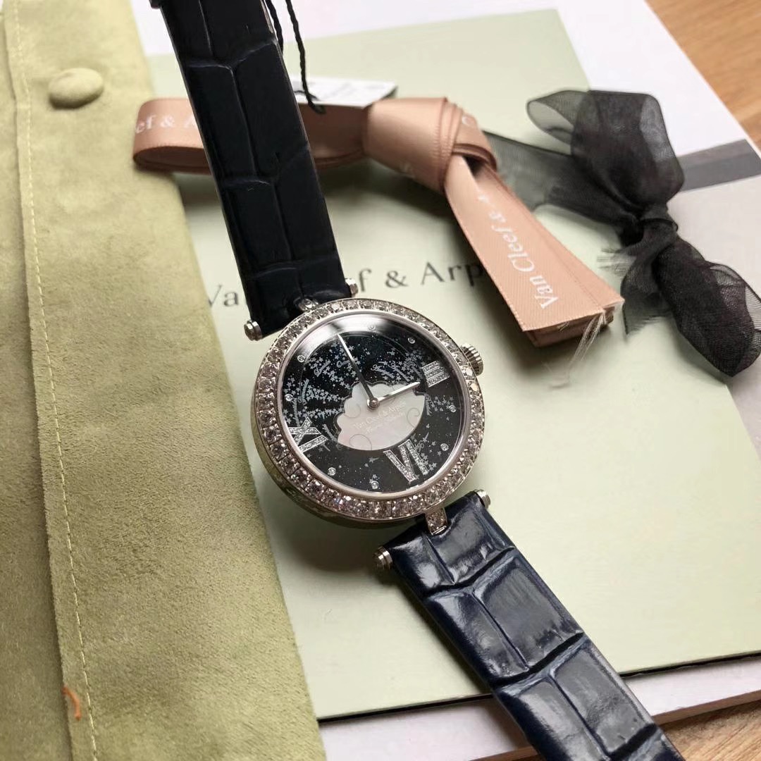 Van Cleef & Arpels Van Cleef & Arpels梵克雅宝•许愿 星空可转 全年12次流星雨绘于表盘