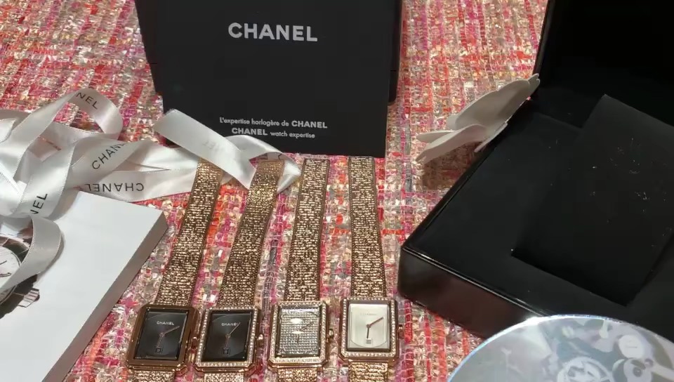 Chanel 香奈儿BOY·FRIEND TWEED斜纹软呢钢带 历时二年半时间打造全网最高境界 购入 历尽2年半时间打造 表带完全按照 做法