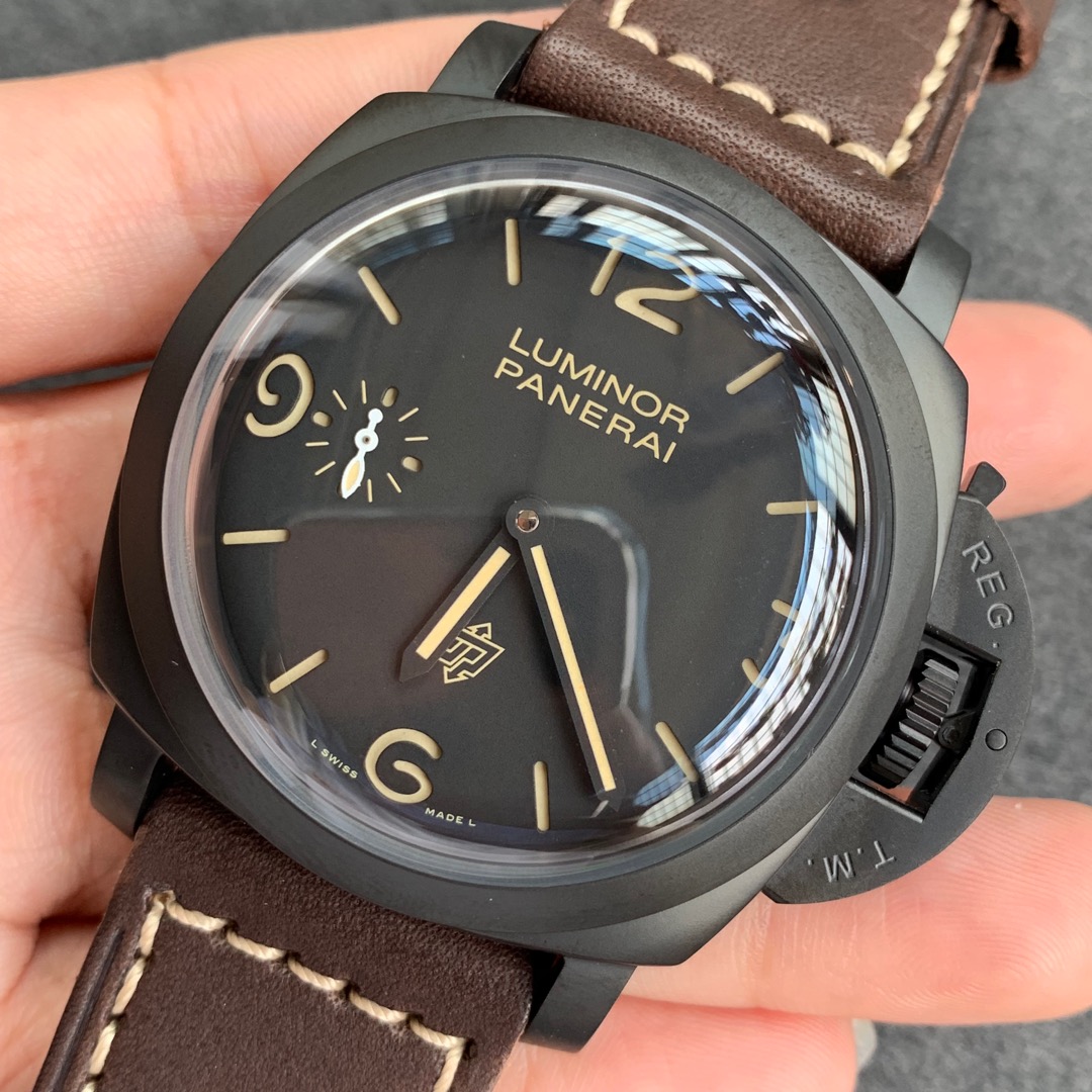 파네라이 PAM617 티타늄 수동 시계 상세 이미지 3