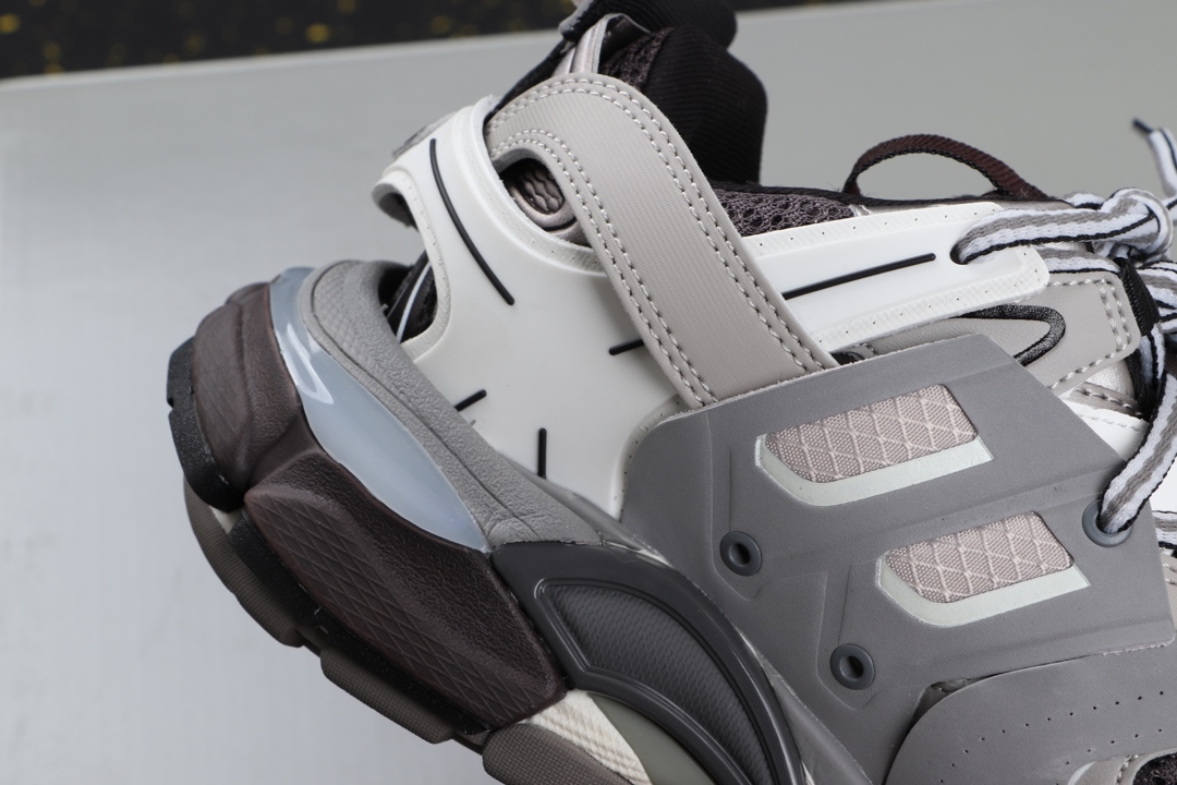 BALENCiAGA TRACK 2 BLANCHE Balenciaga current