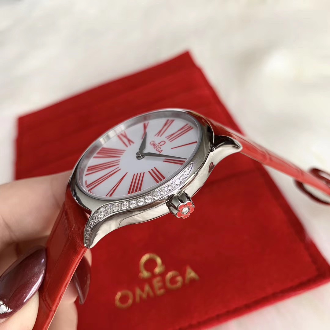 Omega 皇家 欧米茄名典系列女款腕表