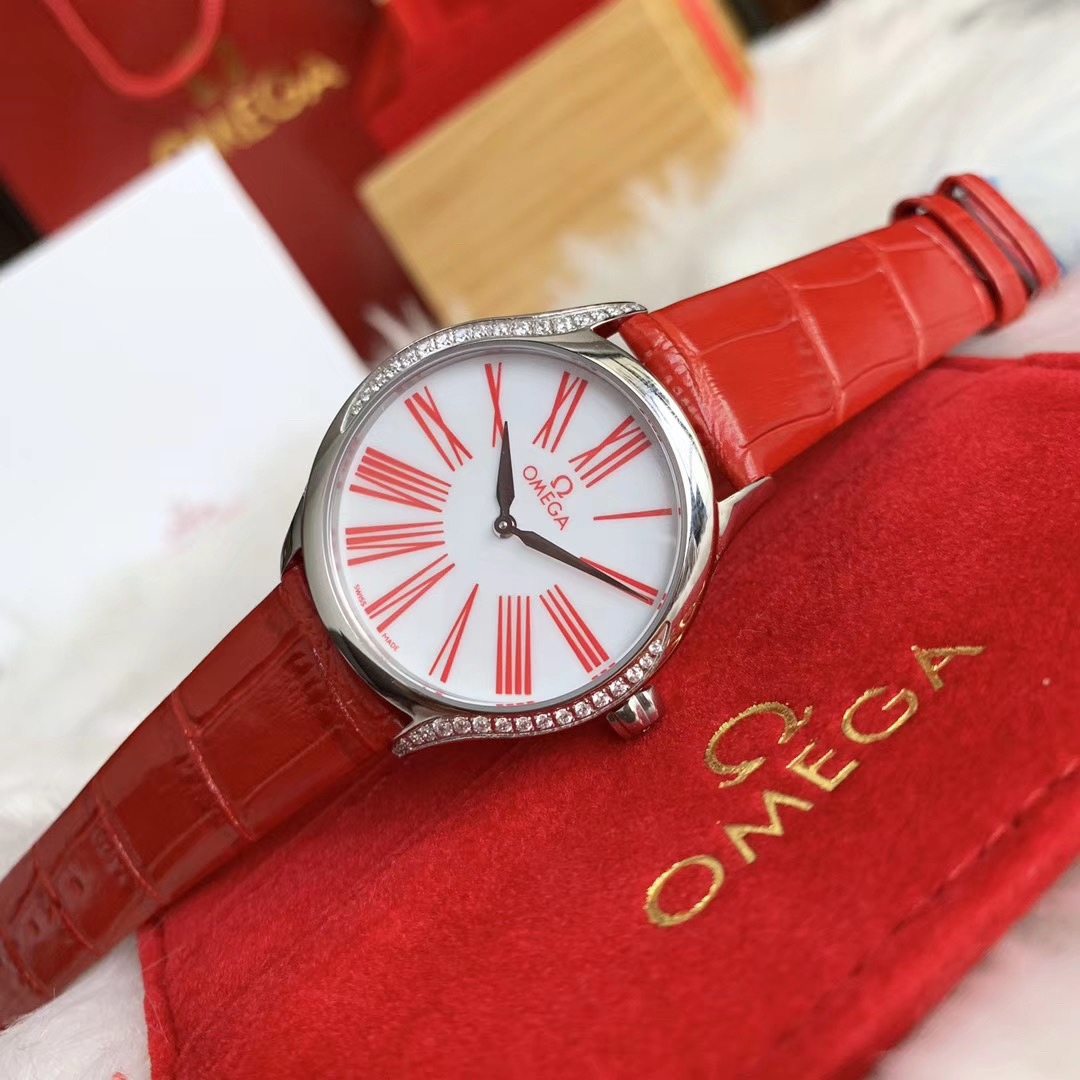 Omega 皇家 欧米茄名典系列女款腕表
