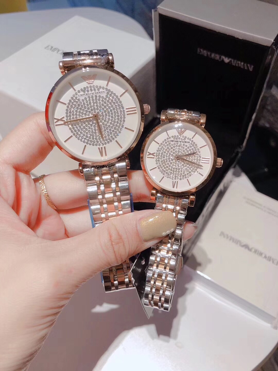 Amani Hot-Solder Watch: Fashionable Design with Mineral-Enhanced Glass Lenses and Steel Belt - 图片 5