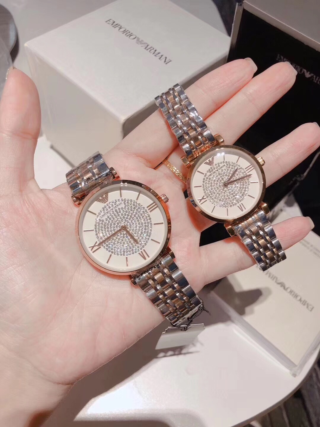 Amani Hot-Solder Watch: Fashionable Design with Mineral-Enhanced Glass Lenses and Steel Belt - 图片 7