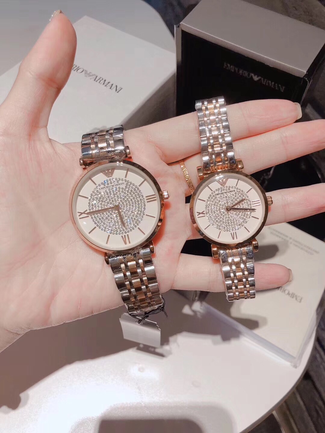 Amani Hot-Solder Watch: Fashionable Design with Mineral-Enhanced Glass Lenses and Steel Belt - 图片 9