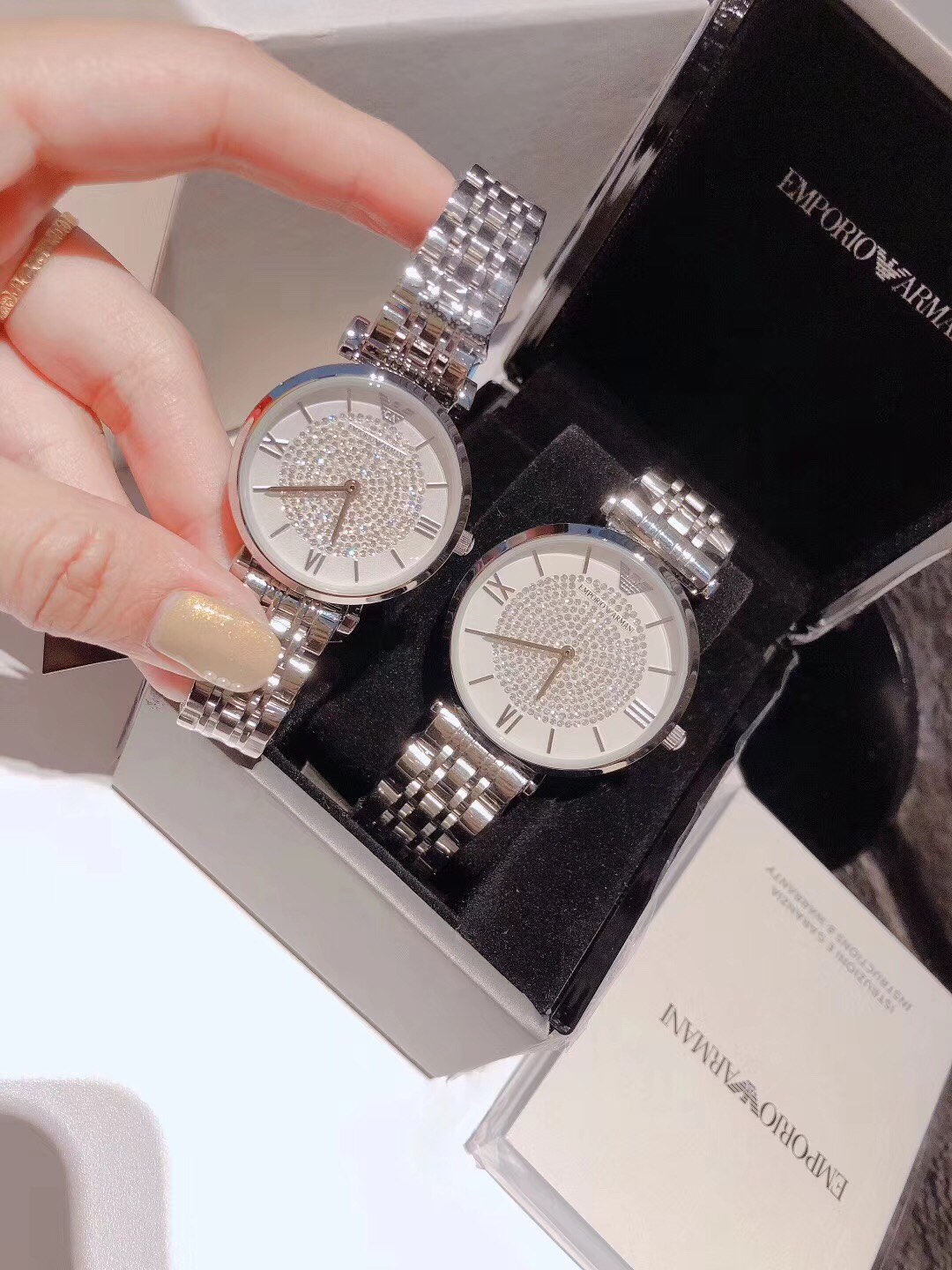 Amani Armani Hot-Solder Series: Stylish Watches with Imported Stone Cores and Steel Surface. - 图片 3