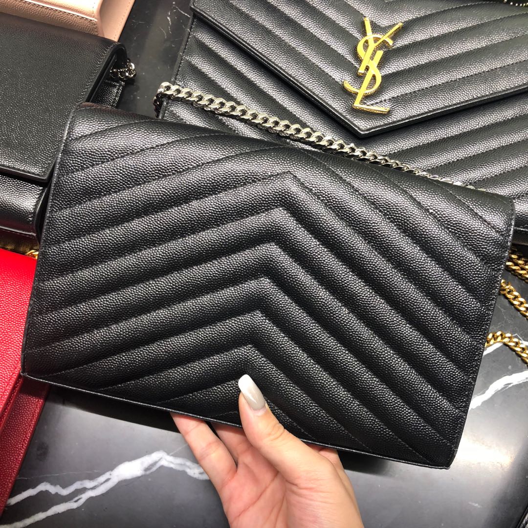 YSL MONOGRAM WOC 22.5CM 鱼子酱信封包 377828黑色/银扣