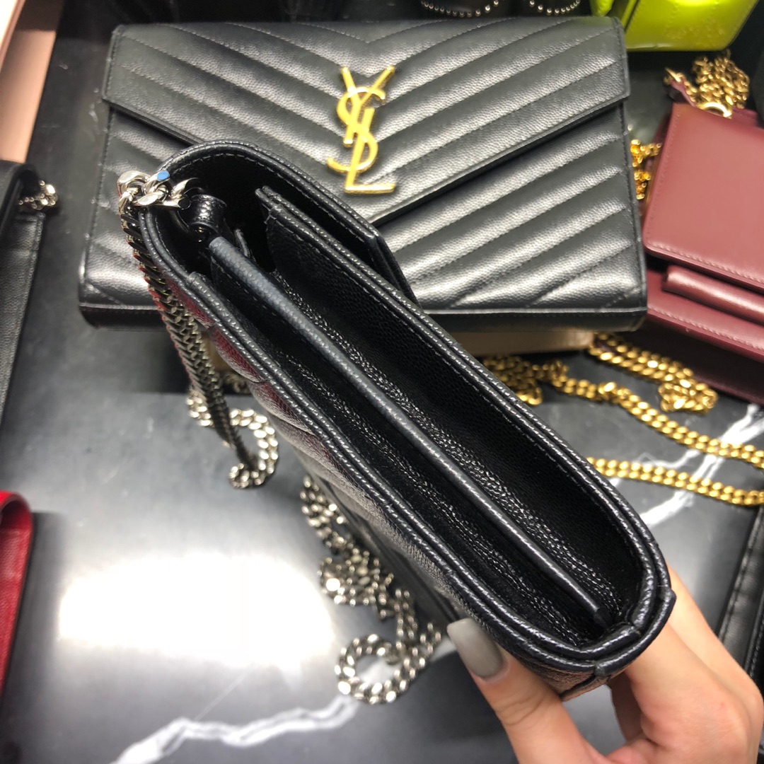 YSL MONOGRAM WOC 22.5CM 鱼子酱信封包 377828黑色/银扣