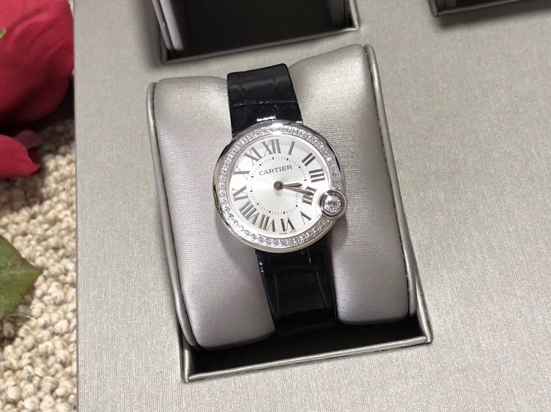 Cartier 卡地亚白气球女款，听说拿着白气球去告白，绝对会成功的哦偷笑