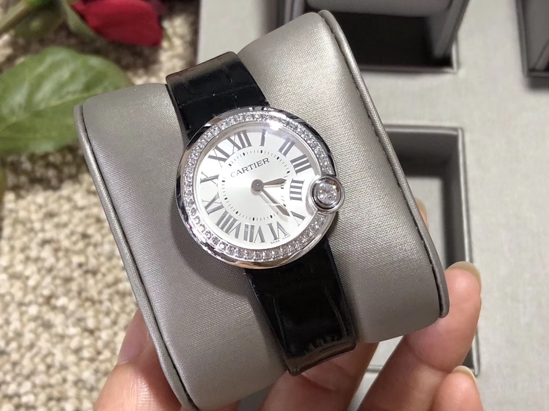 Cartier 卡地亚白气球女款，听说拿着白气球去告白，绝对会成功的哦偷笑