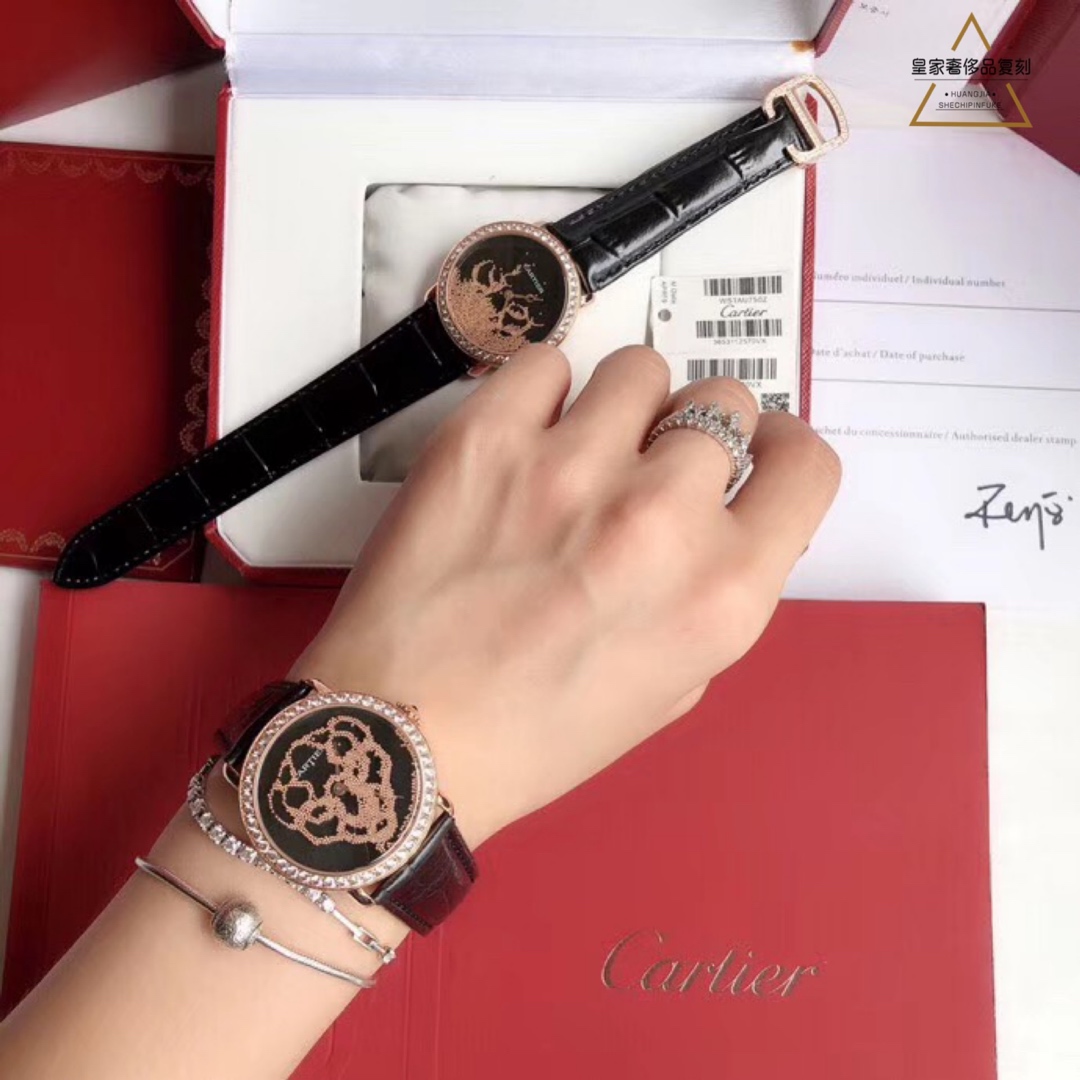 Cartier 卡地亚流沙豹系列 34mm 女款腕表 意大利小牛皮表带（可另配美洲鳄鱼皮） 316L精钢表壳表扣镶嵌施华洛世奇碎钻