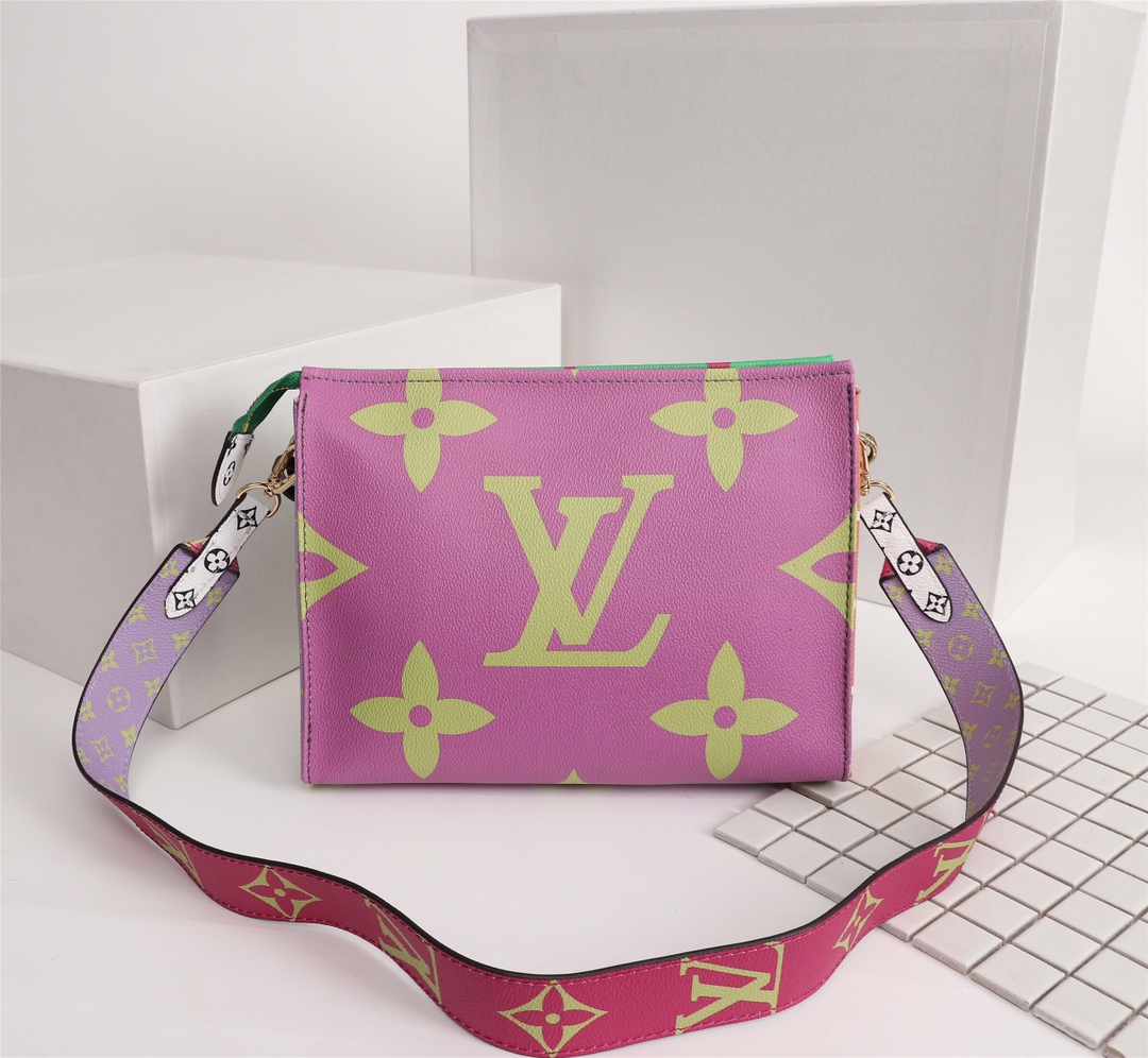 Louis Vuitton Green and Pink Monogram 25x20x5cm shoulder everyday