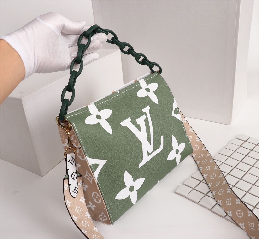 Louis Vuitton Green and Beige Monogram Floral W25H20D5 crossbody everyday