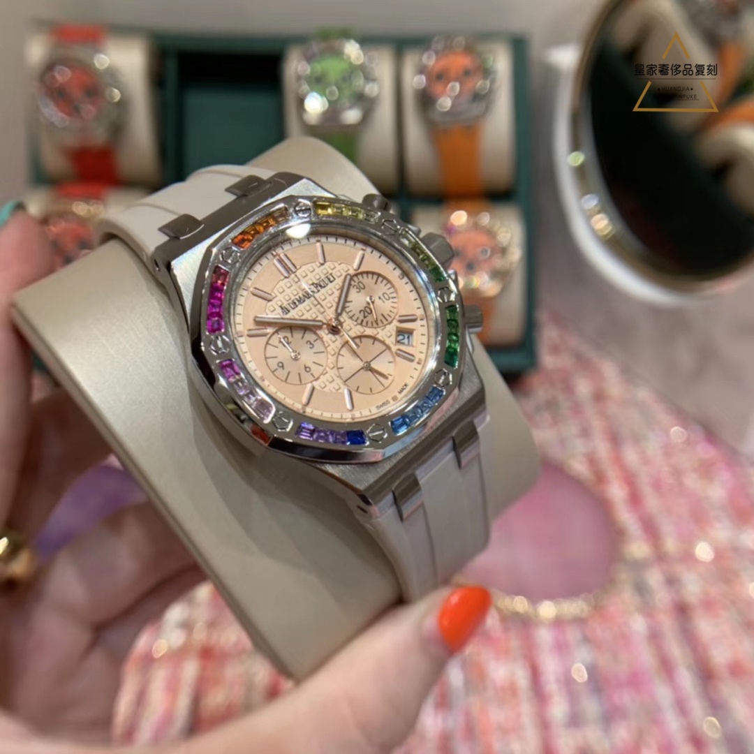 Audemars Piguet 皇家橡树离岸系列计时石英腕表《彩虹钻 》AP-爱彼 皇家橡树离岸型系列 今年对于色彩的运用