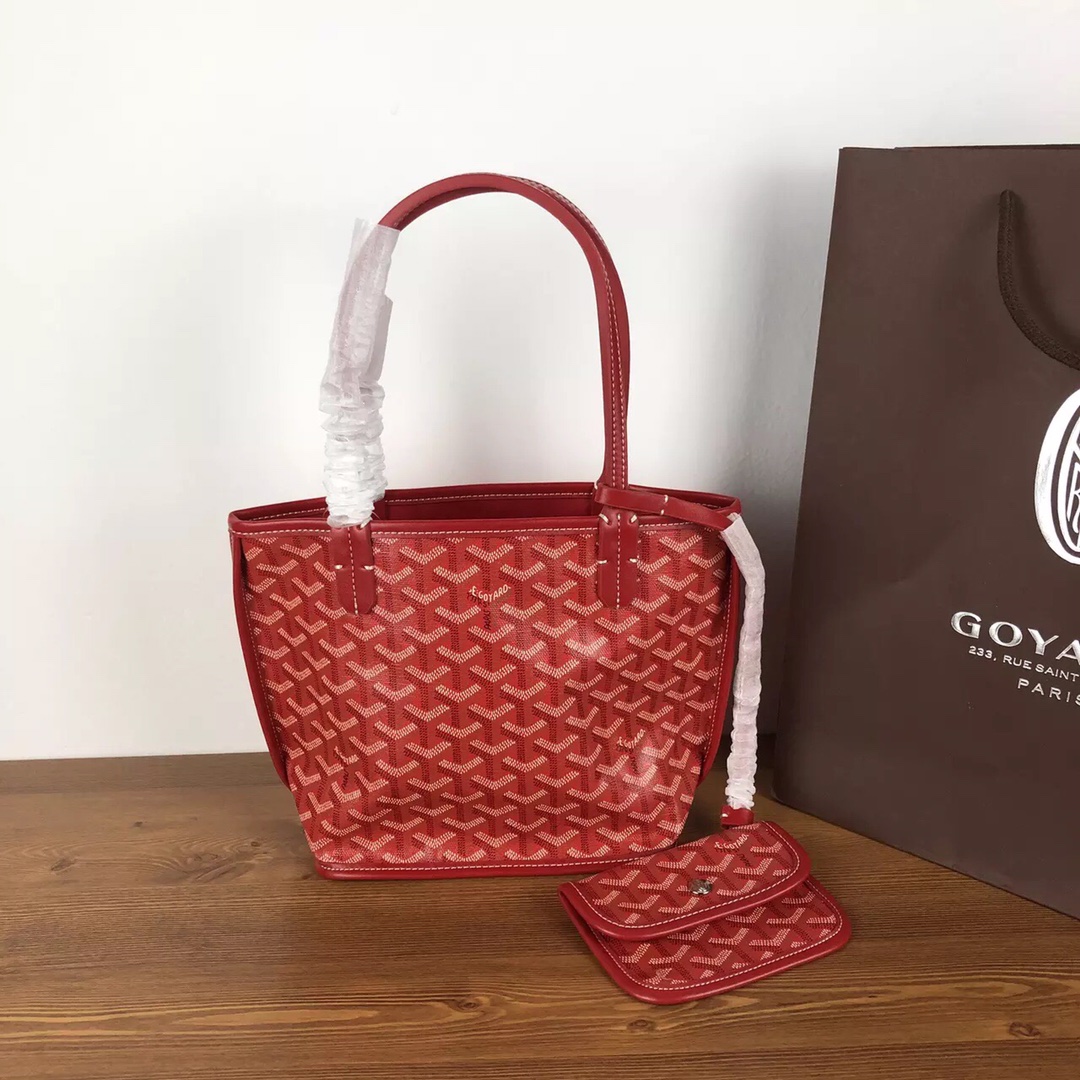 GOYARD双面对花mini购物袋多色低调又经典的Y字花纹，非常玩味好凹造型，时髦人都应该入个～mini