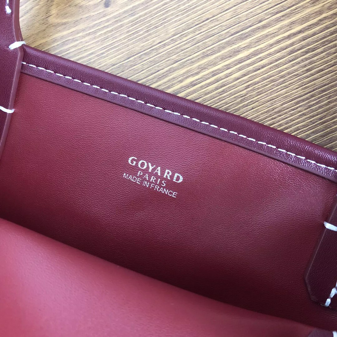 GOYARD双面对花mini购物袋多色低调又经典的Y字花纹，非常玩味好凹造型，时髦人都应该入个～mini
