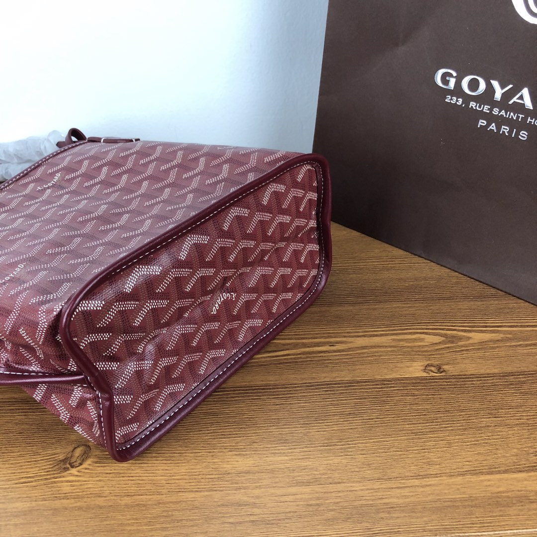 GOYARD双面对花mini购物袋多色低调又经典的Y字花纹，非常玩味好凹造型，时髦人都应该入个～mini