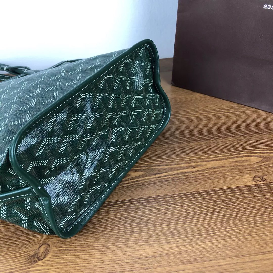 GOYARD双面对花mini购物袋多色低调又经典的Y字花纹，非常玩味好凹造型，时髦人都应该入个～mini
