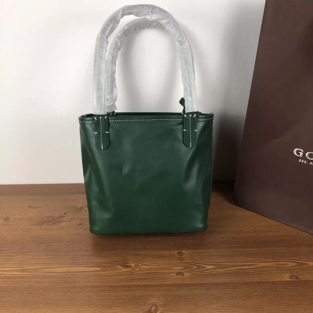 GOYARD双面对花mini购物袋多色低调又经典的Y字花纹，非常玩味好凹造型，时髦人都应该入个～mini