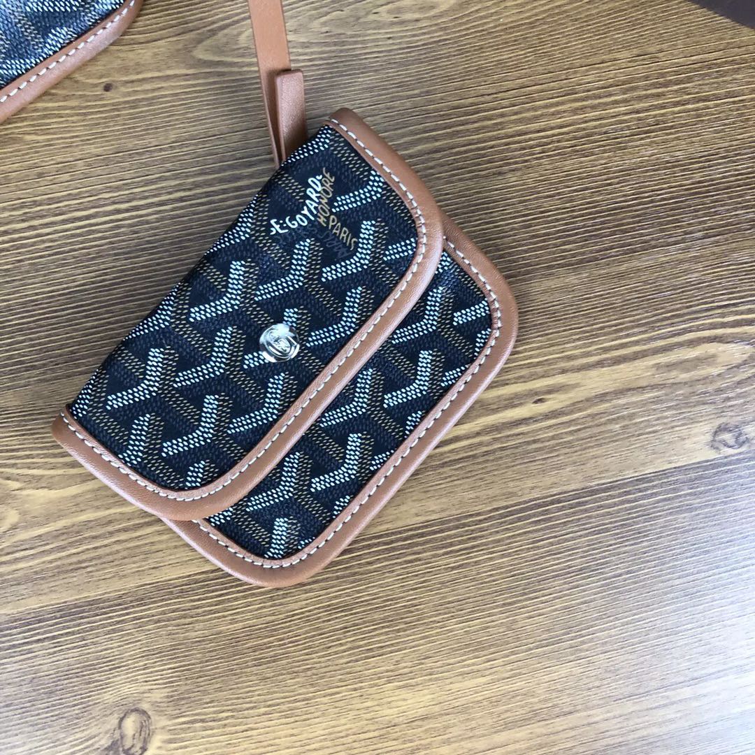 GOYARD双面对花mini购物袋多色低调又经典的Y字花纹，非常玩味好凹造型，时髦人都应该入个～mini