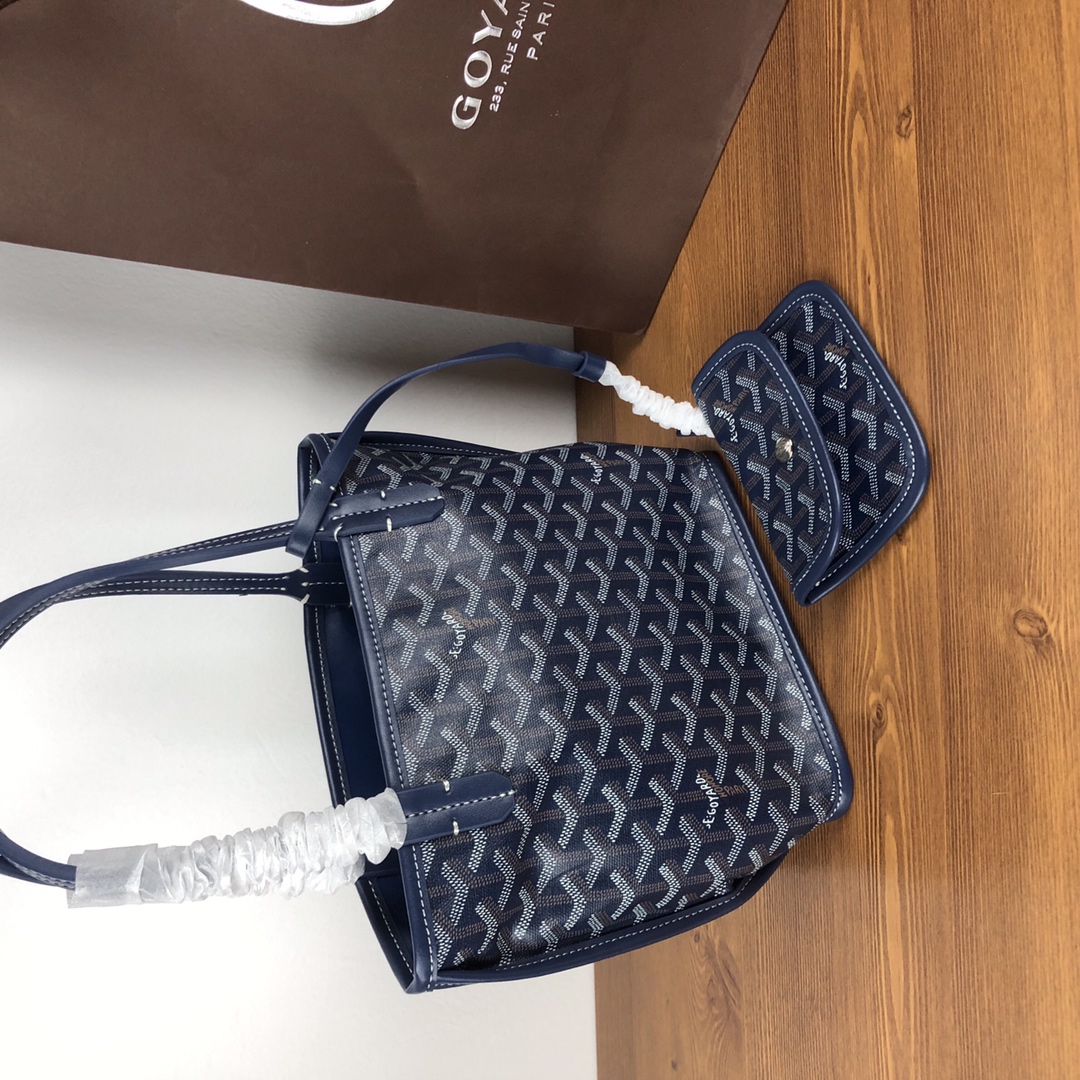 GOYARD双面对花mini购物袋多色低调又经典的Y字花纹，非常玩味好凹造型，时髦人都应该入个～mini