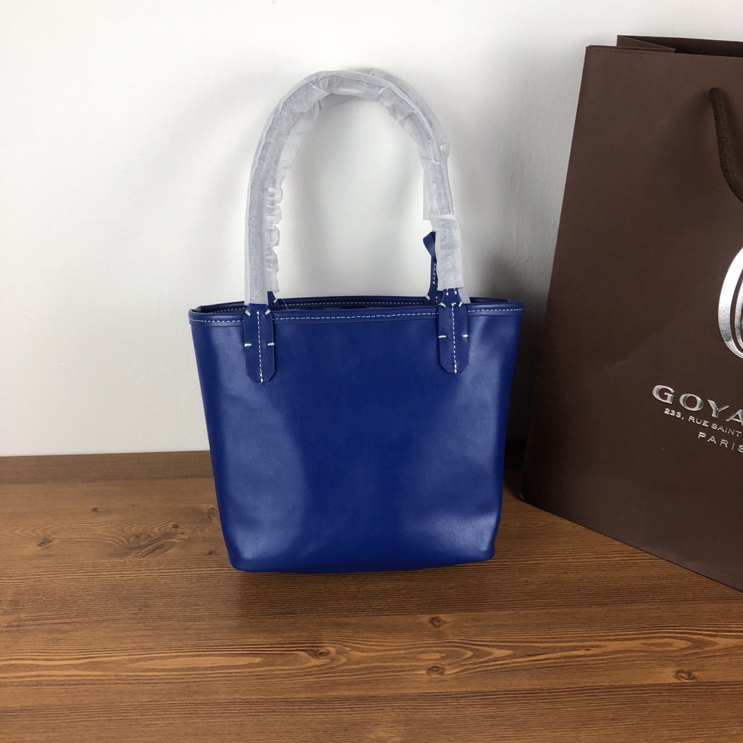 GOYARD双面对花mini购物袋多色低调又经典的Y字花纹，非常玩味好凹造型，时髦人都应该入个～mini