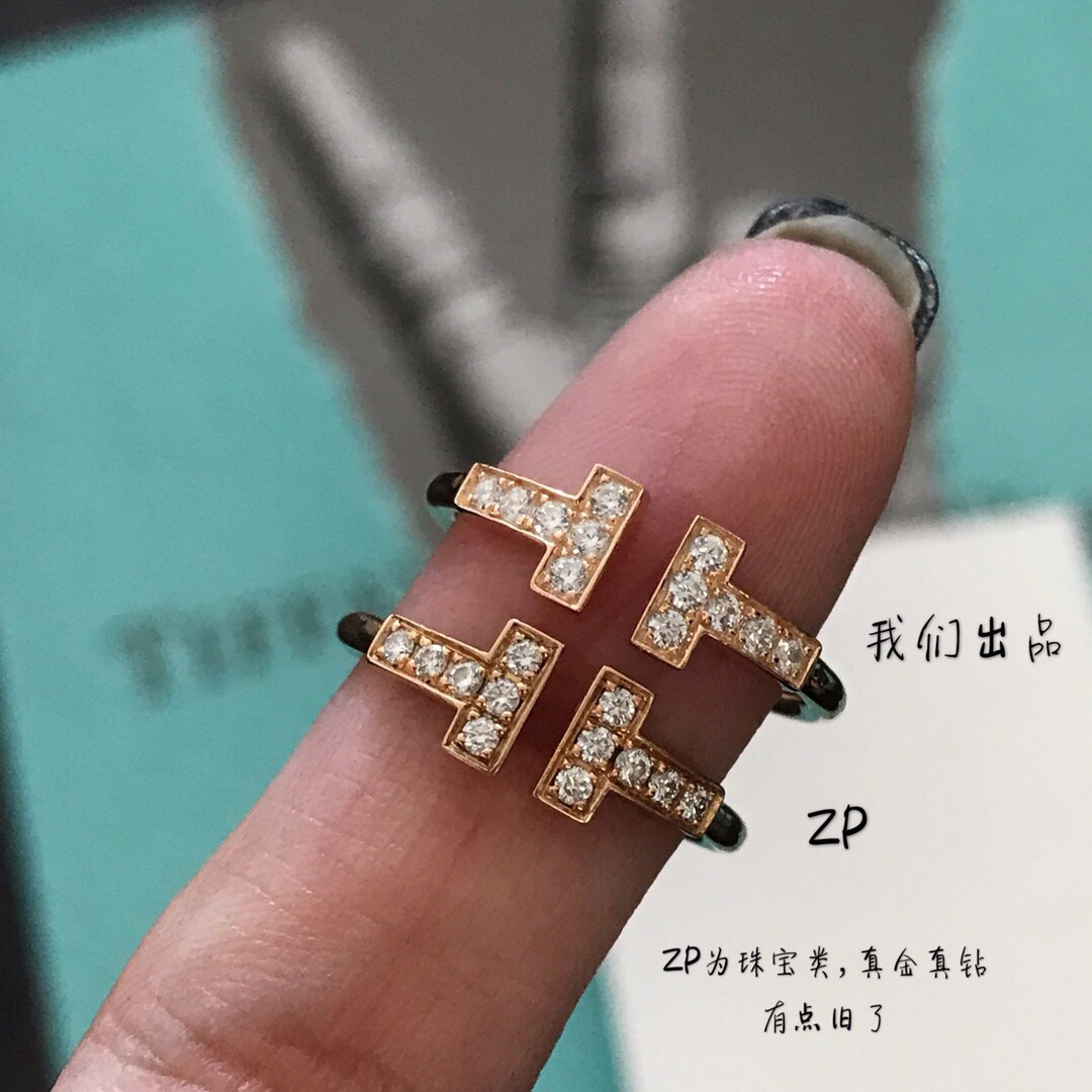 【精工版本】😊蒂芙尼开口戒指 幸福并不是在别人眼里👁，如此甚好。只要努力你想要的岁月都会给你🎋——满钻蒂