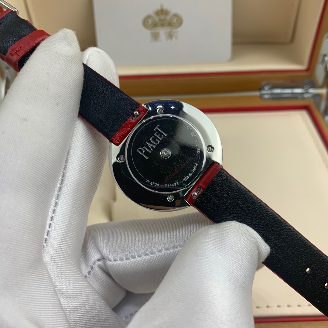 Piaget 皇家 伯爵PIAGET-Possion 一系列