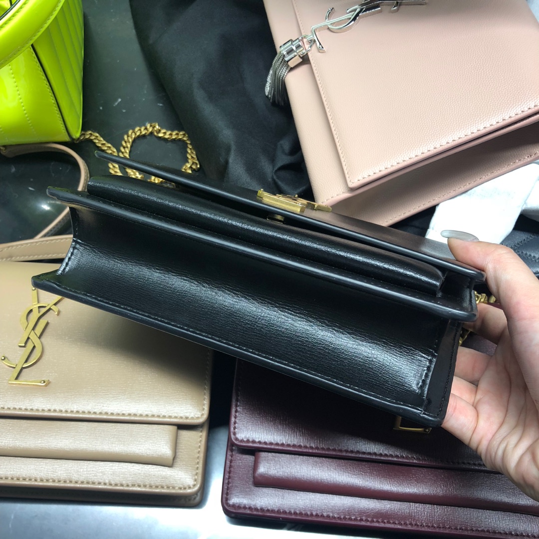 YSL 𝑺𝒖𝒏𝒔𝒆𝒕 𝑾𝒐𝒄 19CM 牙签纹日落包 533026黑色/金扣