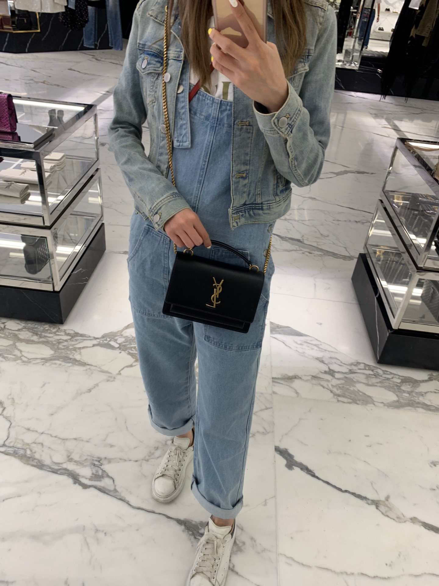 YSL 𝑺𝒖𝒏𝒔𝒆𝒕 𝑾𝒐𝒄 19CM 牙签纹日落包 533026黑色/金扣