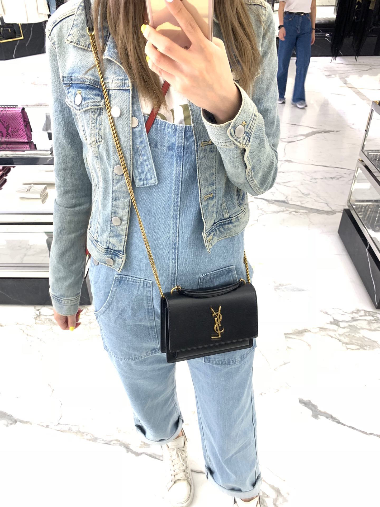 YSL 𝑺𝒖𝒏𝒔𝒆𝒕 𝑾𝒐𝒄 19CM 牙签纹日落包 533026黑色/金扣