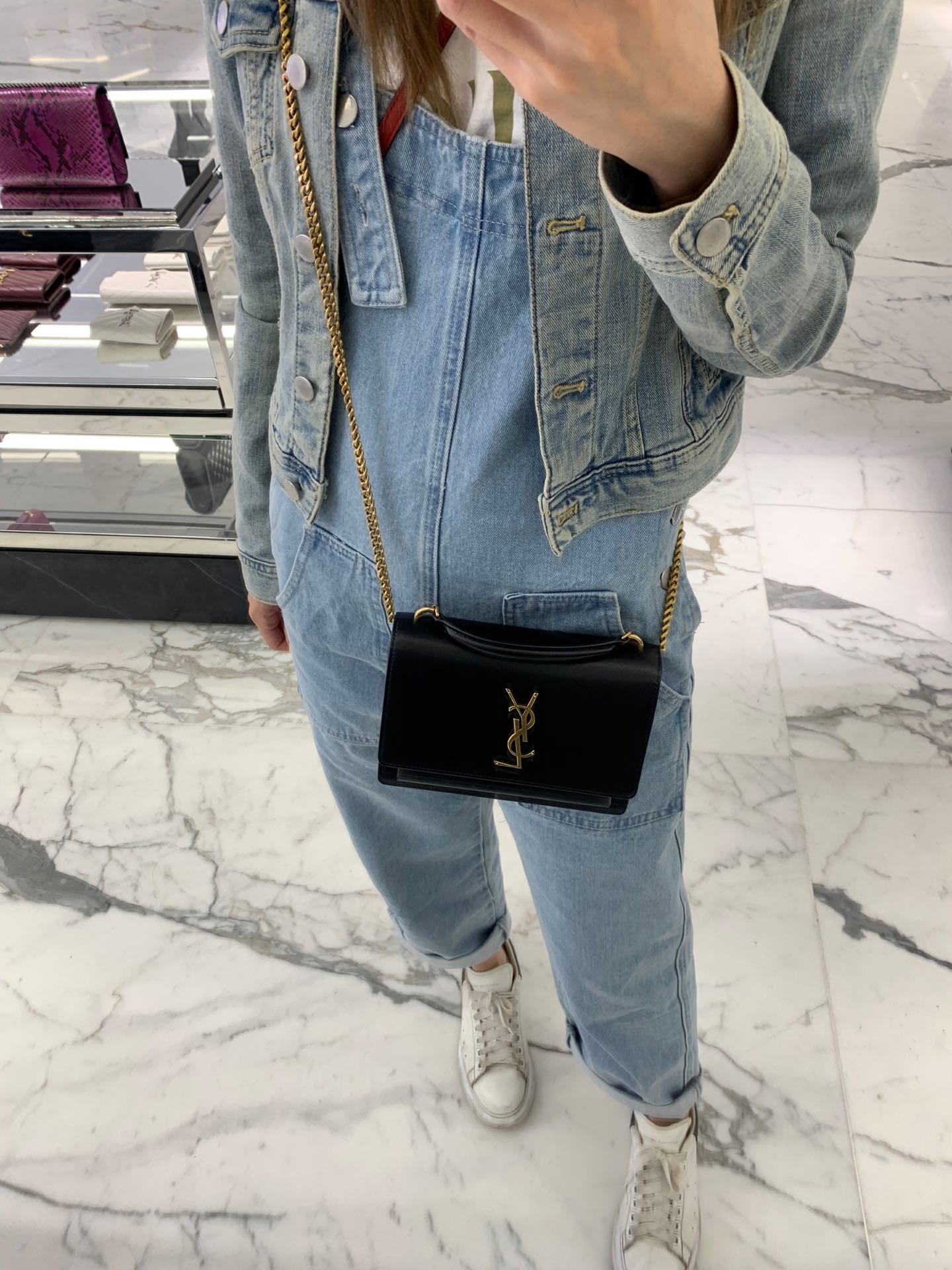 YSL 𝑺𝒖𝒏𝒔𝒆𝒕 𝑾𝒐𝒄 19CM 牙签纹日落包 533026黑色/金扣