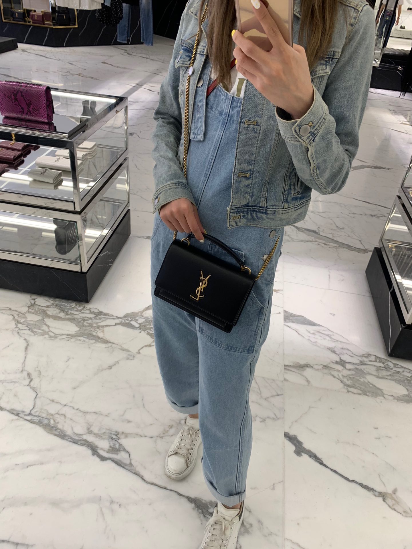 YSL 𝑺𝒖𝒏𝒔𝒆𝒕 𝑾𝒐𝒄 19CM 牙签纹日落包 533026黑色/金扣
