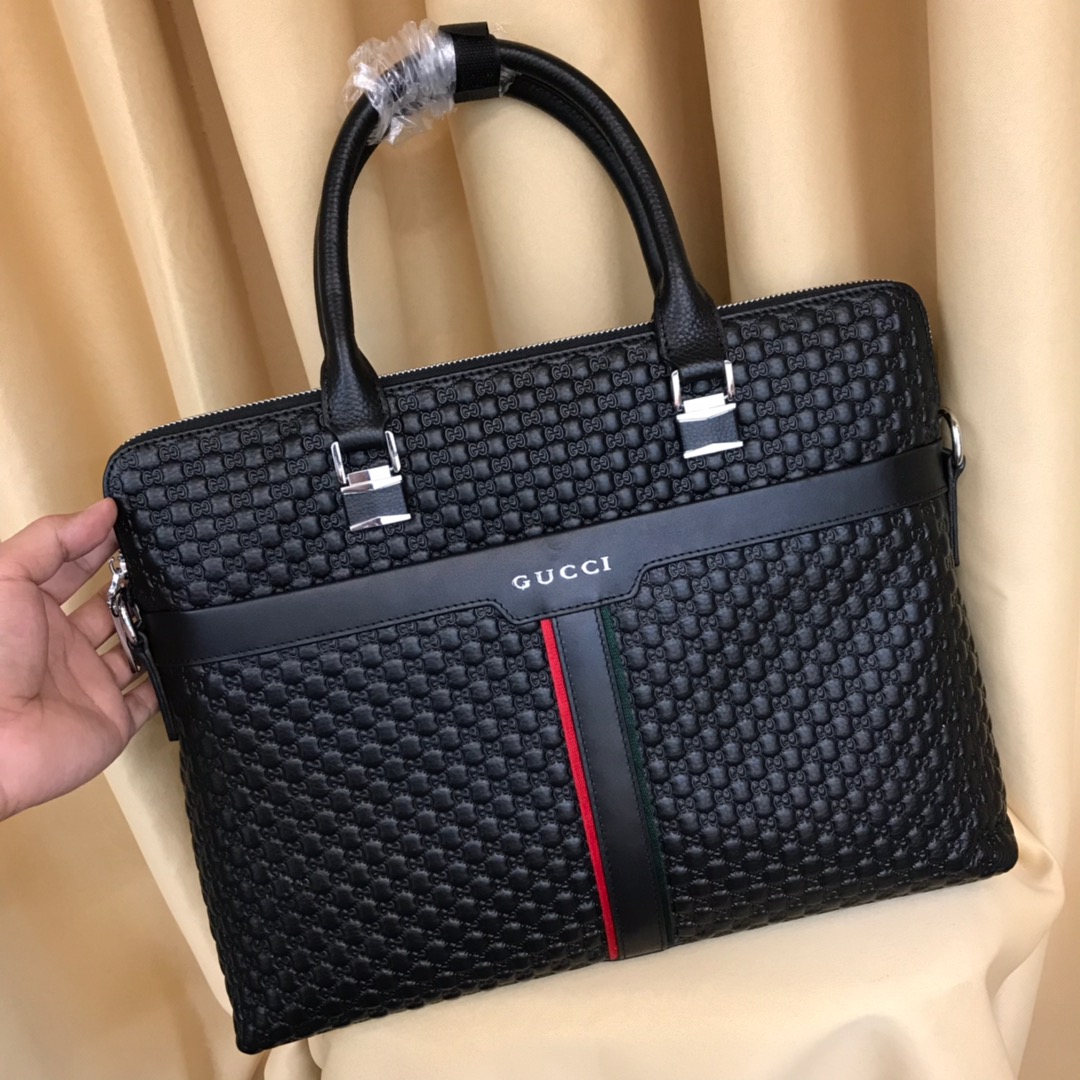 新品🔥推出 ✂奢華 【古】🔥男包，精選皮料中的鉑金-高檔进口牛皮，進口牛皮內襯設計🐮均勻的走線[閃電]超