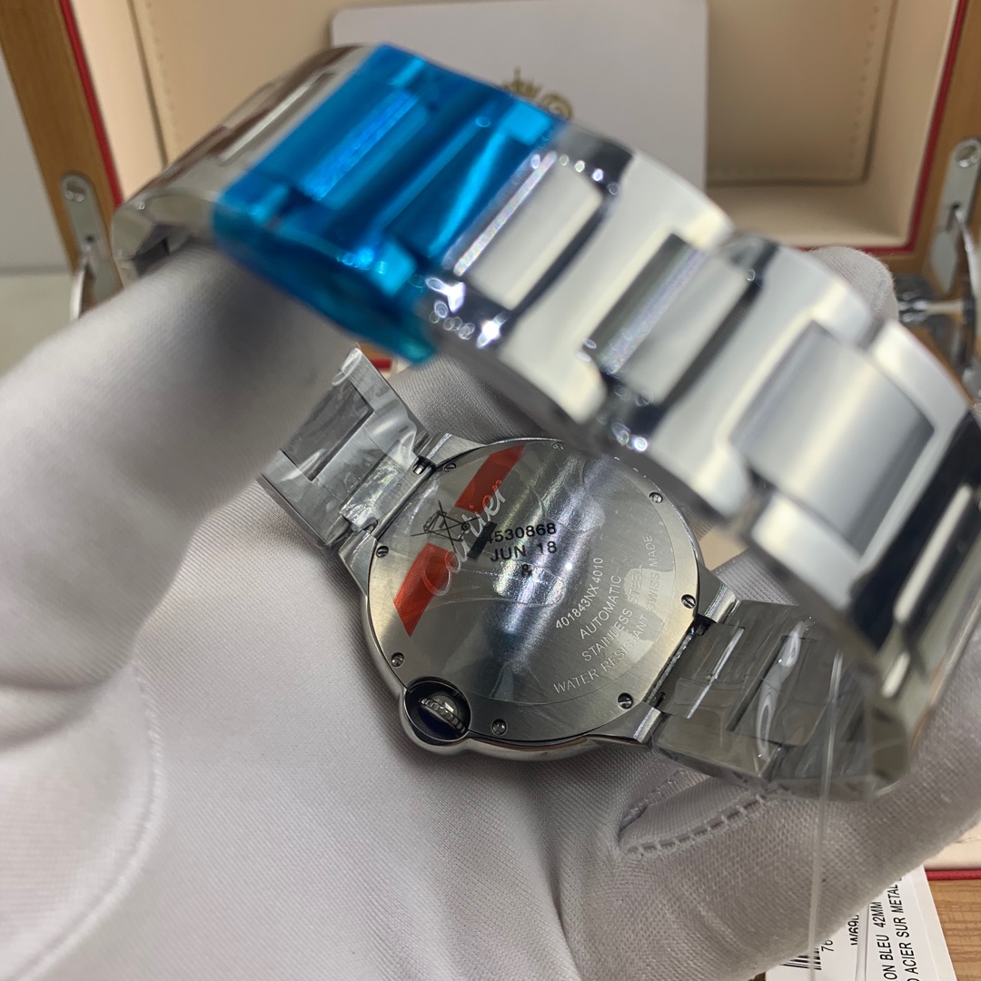 Cartier 皇家 卡地亚蓝气球黑色字面表盘男款腕表