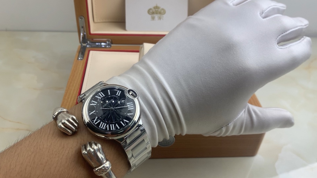 Cartier 皇家 卡地亚蓝气球黑色字面表盘男款腕表视频欣赏